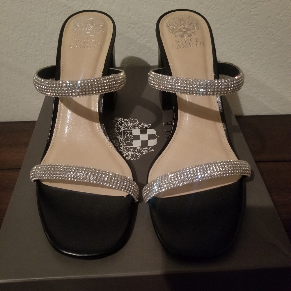 Vince Camuto Magaly women's embellished block heel sandal. 10M